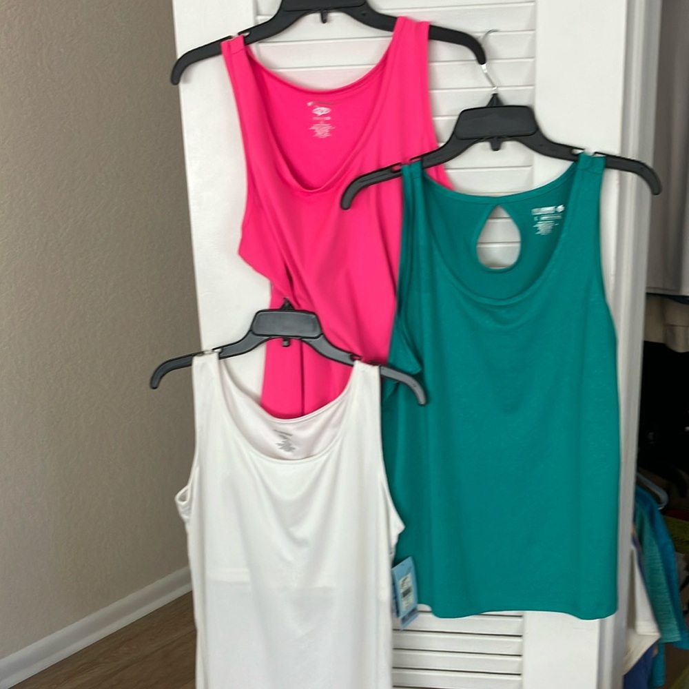 Lot of 3 Reel Legends tank tops